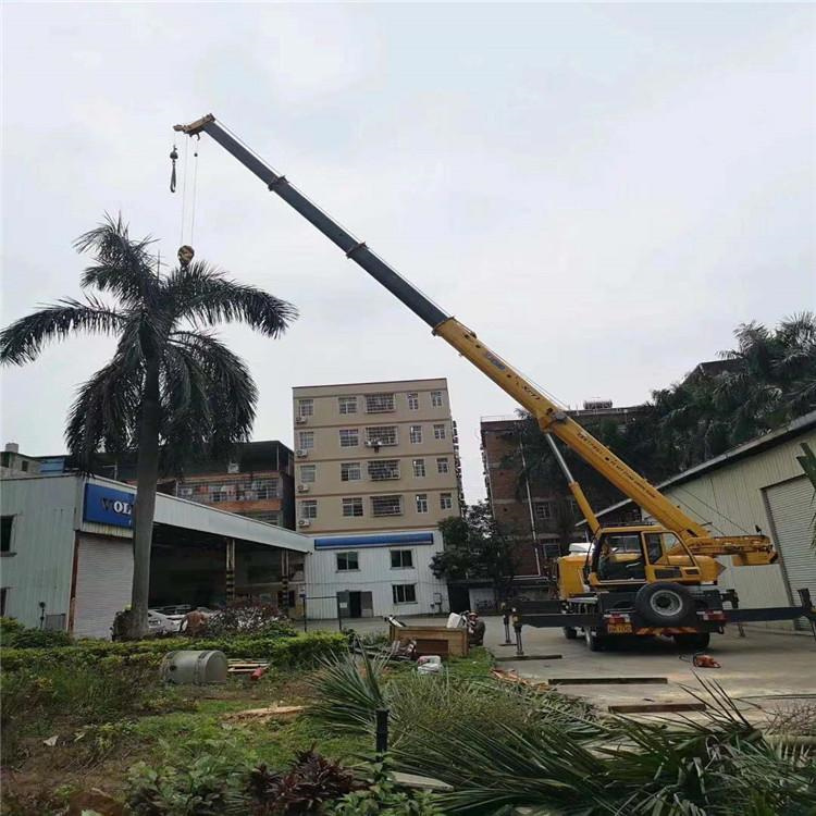 名山12吨吊车出租一天的收费标准是什么